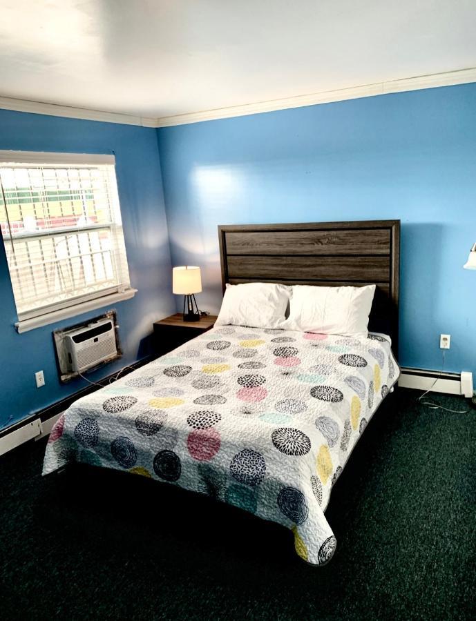 Large 3-Bedrooms/2-Bath Apt, One Block To Train New York Luaran gambar